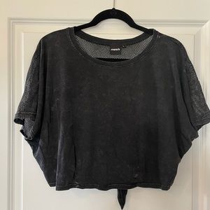 Cropped Mesh Work Out Tee